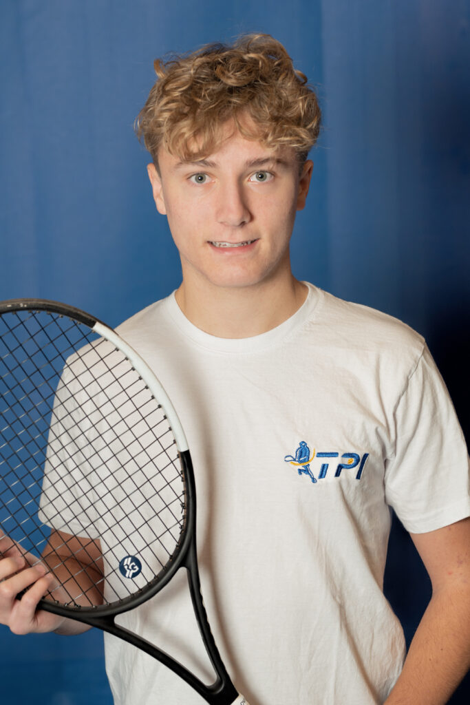 Tennis Tennishalle Tennistrainer Rihacek Hollabrunn Erwachsenentennis Kindertennis